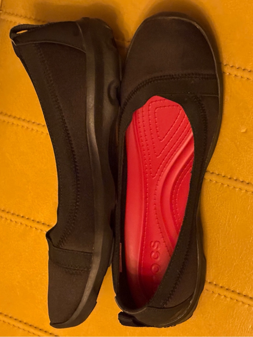 CROCS Busy Day Flats